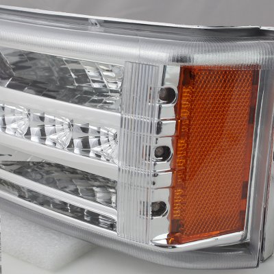 Chevy Silverado 2500HD 2003-2006 Clear LED Bumper Lights