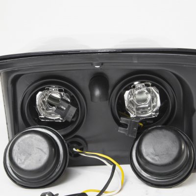 Chevy Corvette C5 1997-2004 Black Dual Projector Headlights
