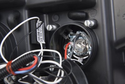 Lincoln Mark LT 2006-2008 Smoked Halo Projector Headlights with LED