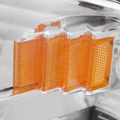 Ford Expedition 1997-2002 Chrome One Piece Headlights