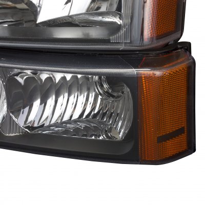 Chevy Silverado 1500HD 2003-2006 Black Euro Headlights and Bumper Lights