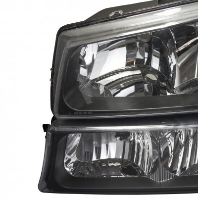 Chevy Silverado 1500HD 2003-2006 Black Euro Headlights and Bumper Lights