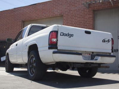 Dodge Ram 2500 1994-2002 Black Headlights with LED Corner Lights and LED Tail Lights Red Clear