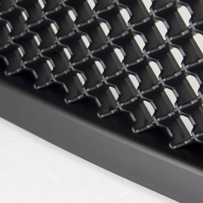 Dodge Magnum 2005-2007 Black Mesh Grille