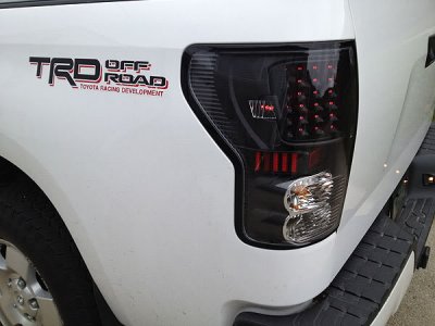 Toyota Tundra 2007-2013 Black and Clear LED Tail Lights