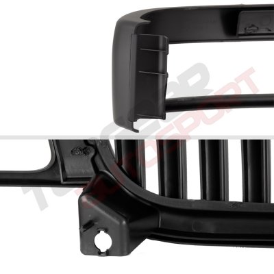 GMC Yukon 2000-2006 Black Vertical Grille