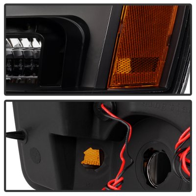 Chevy Tahoe 2007-2014 Black Halo Projector Headlights LED