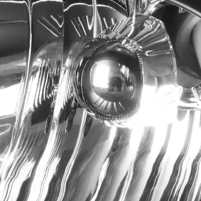 Saturn lon 2003-2007 Black Headlights