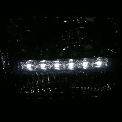 Ford F550 Super Duty 2005-2007 Smoked Headlights LED Daytime Running Lights