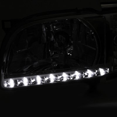 thumbnail image 2 of 4Pcs Headlight & Corner Light Set For Toyota Tacoma 2001-2004 - Clear Lenses, Chrome/Black Housing 2 of 5