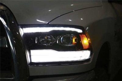 Dodge Ram 2009-2018 5th Gen Projector Headlights LED DRL Dynamic Signal Activation
