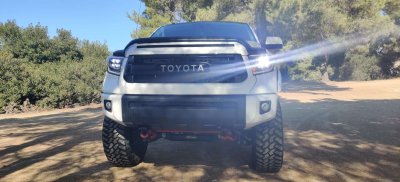 Toyota Tundra 2014-2021 Glossy Black LED Quad Projector Headlights DRL Activation Level