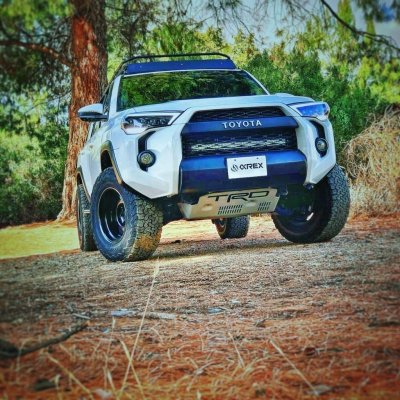 Toyota 4Runner 2014-2022 LED Quad Projector Headlights DRL Dynamic Signal Activation