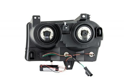 Chrysler 300 2005-2010 Black Phantom Grille and Halo Headlights