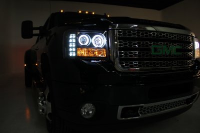 GMC Sierra 2007-2013 Black Halo Projector Headlights and LED Tail Lights