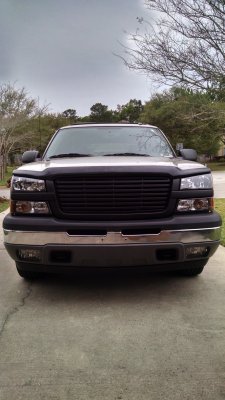 Chevy Silverado 1500HD 2003-2004 Black Billet Grille